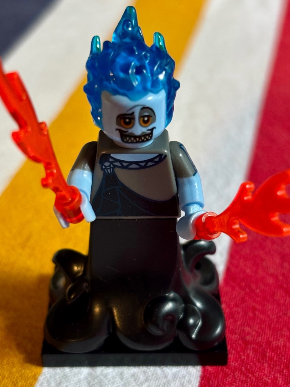 LEGO DISNEY SERIES 2 "Hades" coldis2-13 with stand, pamphlet & accessories.